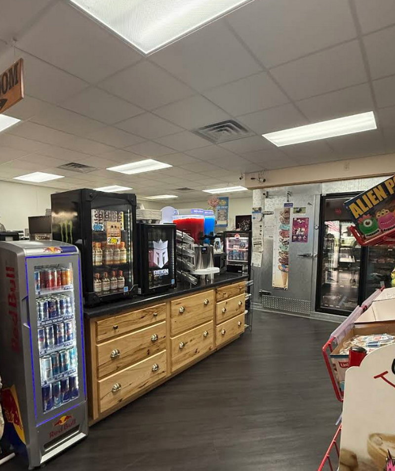 Woodys Outpost (Schaves Tourist Court, Grants Modern Tourist Court) - Woodys (newer photo)